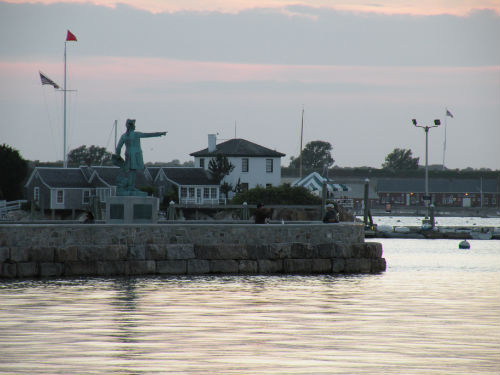 rochambeau statue newport harbor