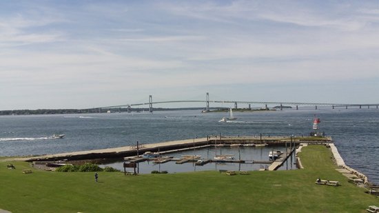 fort adams tour