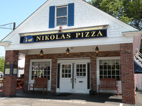 newport rhode island restaurants